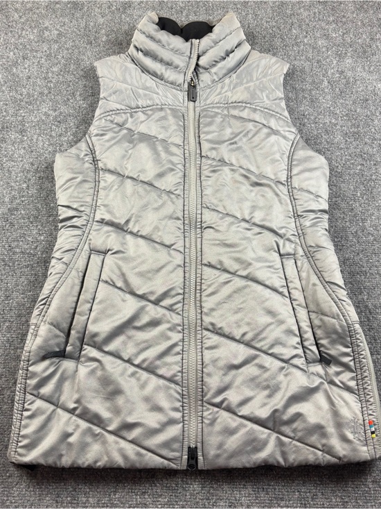 Smartwool Jackets & Blazers - SMARTWOOL Women’s Silver Grey Smartloft 150 insulated Puffer Vest size: Medium